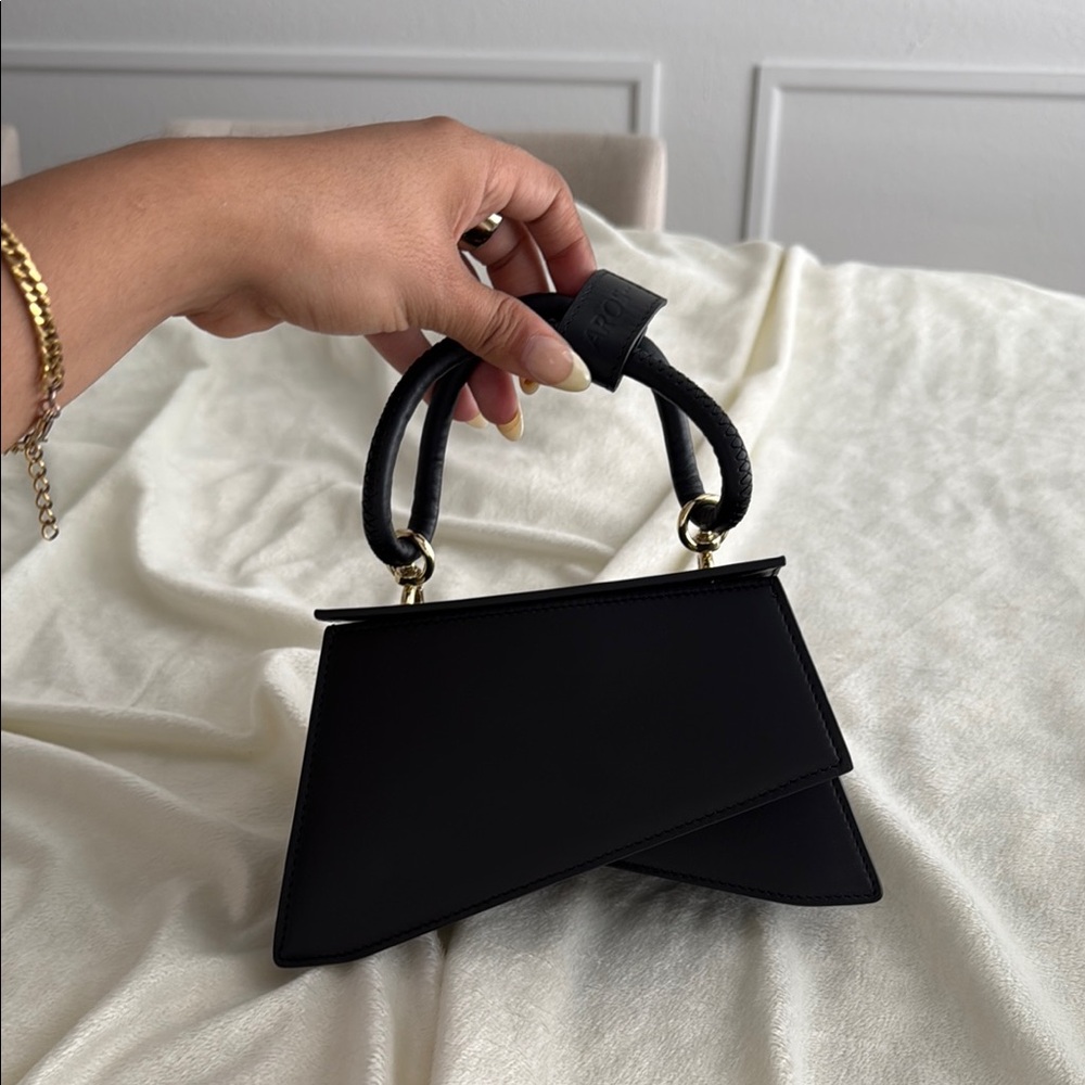 Mini Trapezoid Tapo Bag in Black